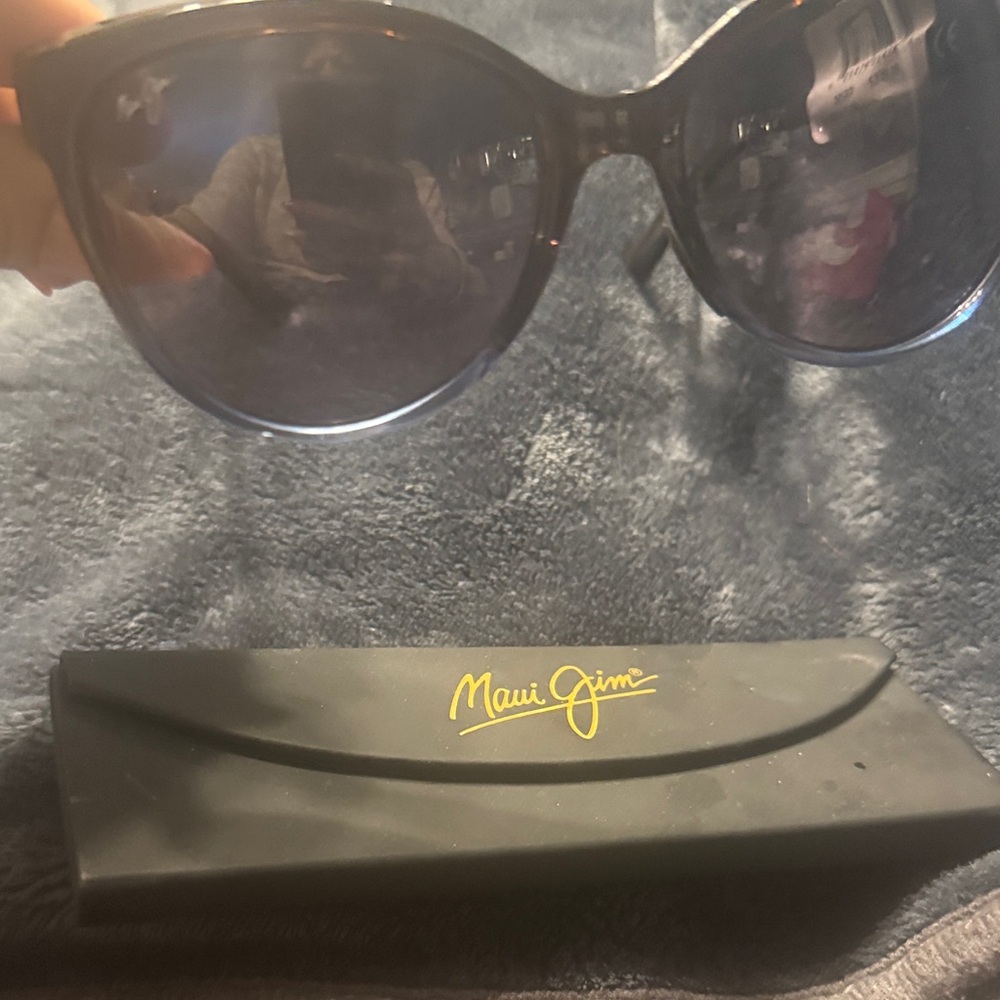 Maui Jim Black and Gray Sunglasses